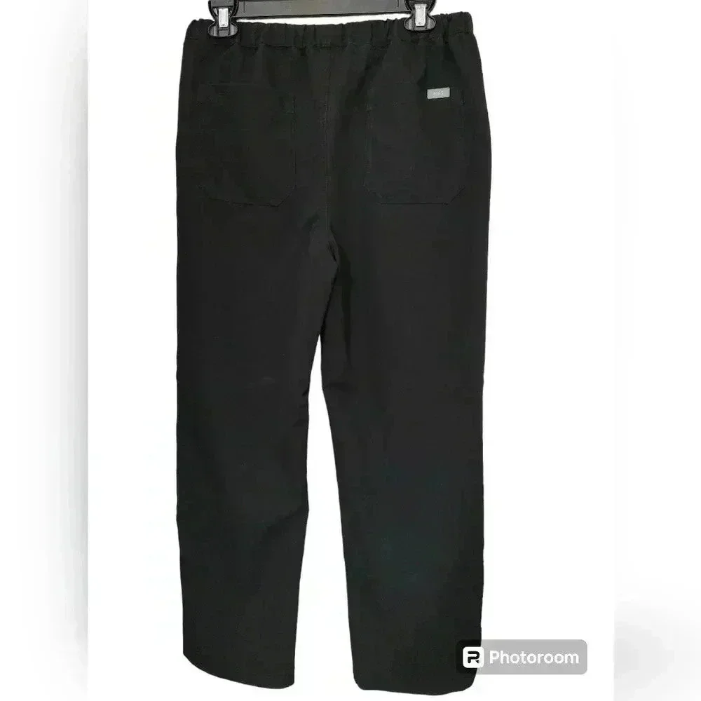 Figs men's black scrub set (large top/medium bottoms)